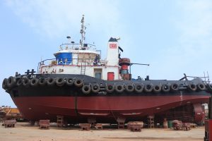 Tugboat: Pengertian dan Perannya dalam Industri Maritim