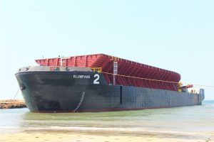 Self Discharging Barge: Fungsi, Sistem, dan Perannya