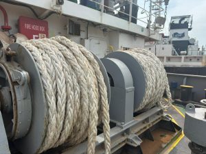 Tali Tambat Kapal: Jenis & Perhitungan Beban