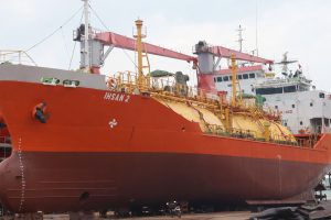Kapal LNG: Cara Kerja, Docking, dan Solusi Shipyard